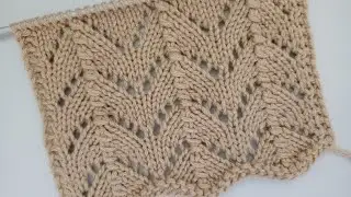 Красивый и несложный ажурный узор спицами поворотными и круговыми рядами.