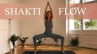 Divine Feminine Yoga Flow | 40 Min. Shakti Awakening Vinyasa