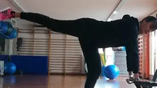 Ginnastica dolce. CON SEDIA (parte 1)
