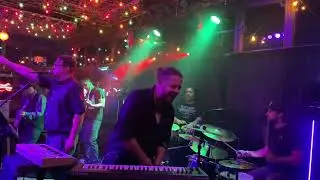 Raul Enrique With Slippery People Making Flippy Floppy
