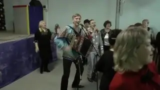 Цветёт сирень  исп  А Шломан и И Шипков