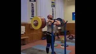 250kg Frontsquat 2reps by @nurudinov ruslan weightlifting - Olympic weightlifting Motivation 