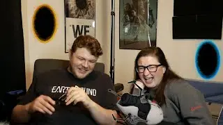 Emily tries her hardest to play Portal for the first time