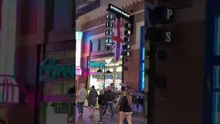 Las Vegas Linq Promenade on the Las Vegas Strip is a not so hidden gem. #lasvegas #linqpromenade