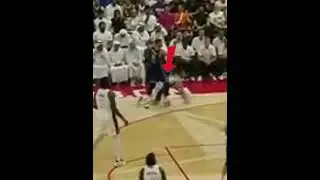 Stephen Curry went down on the ground after his 3 points shoot🏀 #short