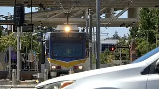 Final Weeks Of High Floor Trains Running On Sacramento Light Rail Green Line
