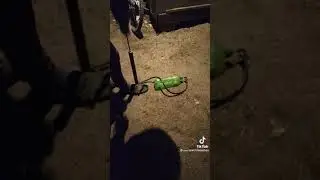 pumped the bottle with air and it exploded .. НАКАЧАЛИ БУТЫЛКУ ВОДОЙ И ОНА ВЗОРВАЛАСЬ..  