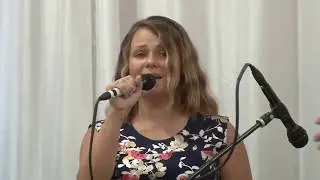 Всколыхнулась белая фата
