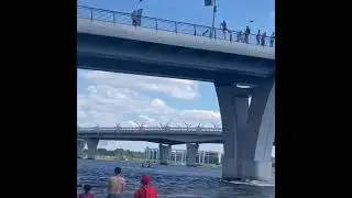 и снова прыжок с Яхтенного моста, Питер