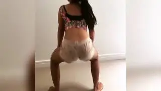 Nina Capelly Dançando Funk - GOSTOSA