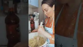 Нәрсә пешерергә белмисезме? Рәфинә Ганиуллинадан тиз әзерләнә торган һәм бик тәмле рецепт!