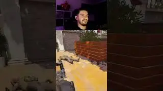 Нашел секретные документы, но не те)