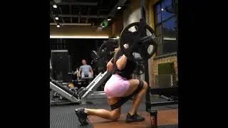 BARBELL SQUAT WITH RESISTANCE BANDS #SHORTS #YOUTUBE