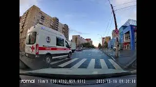 самокатчица