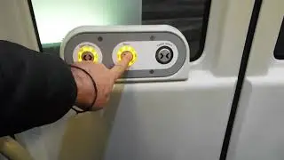 Driverless shuttle pods Heathrow Airport - "urban light transit"