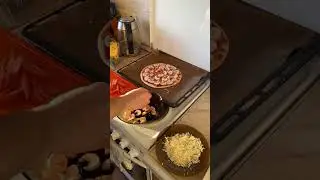 готовим итальянскую пиццу дома за 10 минут🍕🍽🍴 