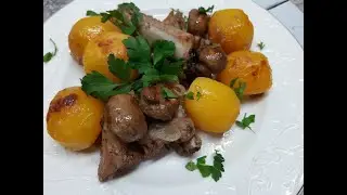 Запеченные свиные ребрышки с картофелем и грибами! Новогодний стол 2021.