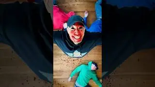 ⚠️ FAKE BLOOD⚠️ 10 Times in his back 🔪  