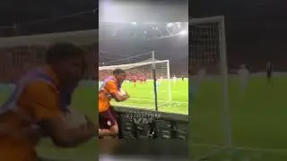 Hakim Ziyech 'in Sert Şutuna Kafa Atan Icardi • Tribün Çekim Gol! #shorts #icardi