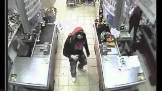 Полицейские разыскивают подозреваемых в совершении  разбойного нападения на магазин