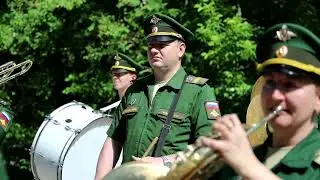 Военнослужащие Восточного военного округа возложили венки к воинским мемориалам и памятным местам