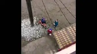 Е лови аптечку. Прикол