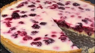 Нереально вкусный сметанный пирог с ягодами