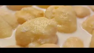 Fluffy soft juicy semolina balls with milk//tul tule norom shujir rosh bora pitha❗️