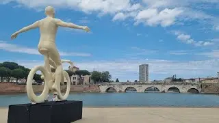 Puente romano de RIMINI y monumento a PANTANI