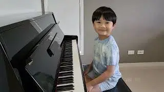 E harmonic minor - hands separately and together in similar motion