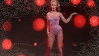 Дождь стучит в окно