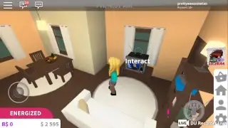 Pixels Little girl Live Stream