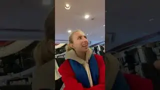 Вы с подругой в командировке в Китае 😂🤡 