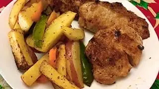 CHULETAS DE PUERCO CON PAPAS ASADAS #antojitos #recetas #desayuno