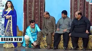 Nasir Chinyoti | Agha Majid and Manahil Khan Stage Drama Aashiqi Par Gayee Mehngi Comedy Clip 2024
