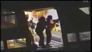Момент побега  капитана Costa Concordia.  Captain Francesco Schettino Escape