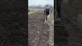 Mole-Max Reinforced 4-in-1 Miracle Shovel
