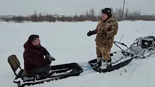 Спутник Классический с лыжами по мокрому снегу