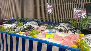 Fresh market at Charenton le Pont || Street market in France.