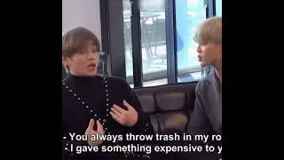 Taehyung's fack cry 😂