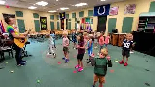 “I Know A Chicken” call and response shaky egg song by Laurie Berkner