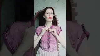 Фиалковое платье-рубашка спицами