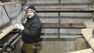 Делаю полки в погребе