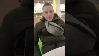 Олег Чебурек пердит со звуком скрипа