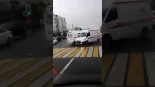 Пардон за мат! Так спешили на помощь...