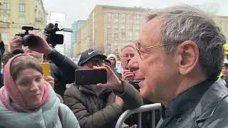 Юрий Нифонтов на прощании с Ширвиндтом /  театр Сатиры