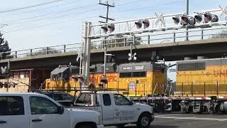 UP 636 Florin Flyer Local - *Broken Lights* Sunrise Blvd. Railroad Crossing, Rancho Cordova CA