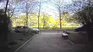 Пьяный отец забрал дочь из школы и разбил авто
