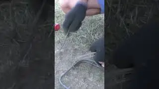 самодельный крючок для вязки проволоки на хомутах