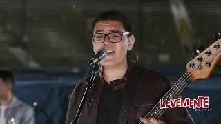 Los Consejos, Dos Celulares, El Descuido Del Aguila (En Vivo) - Nuevo Signo
